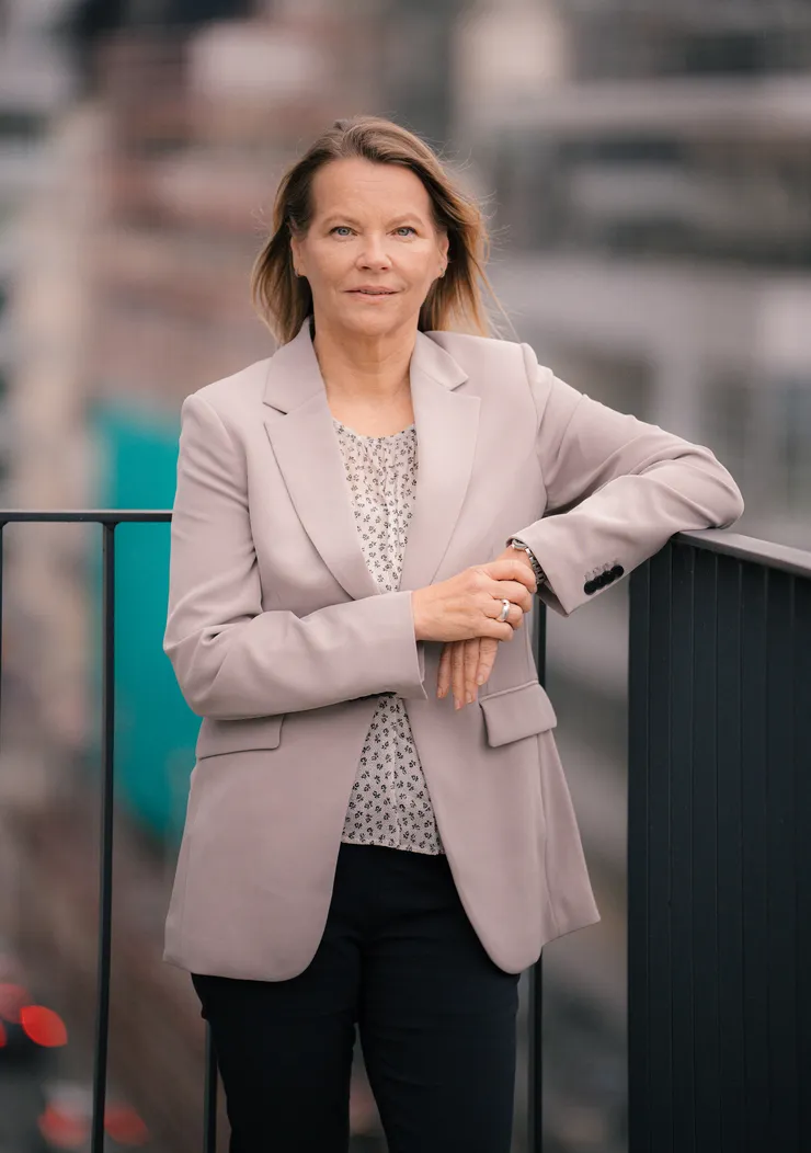 Helen Köpman outside in Bryssel